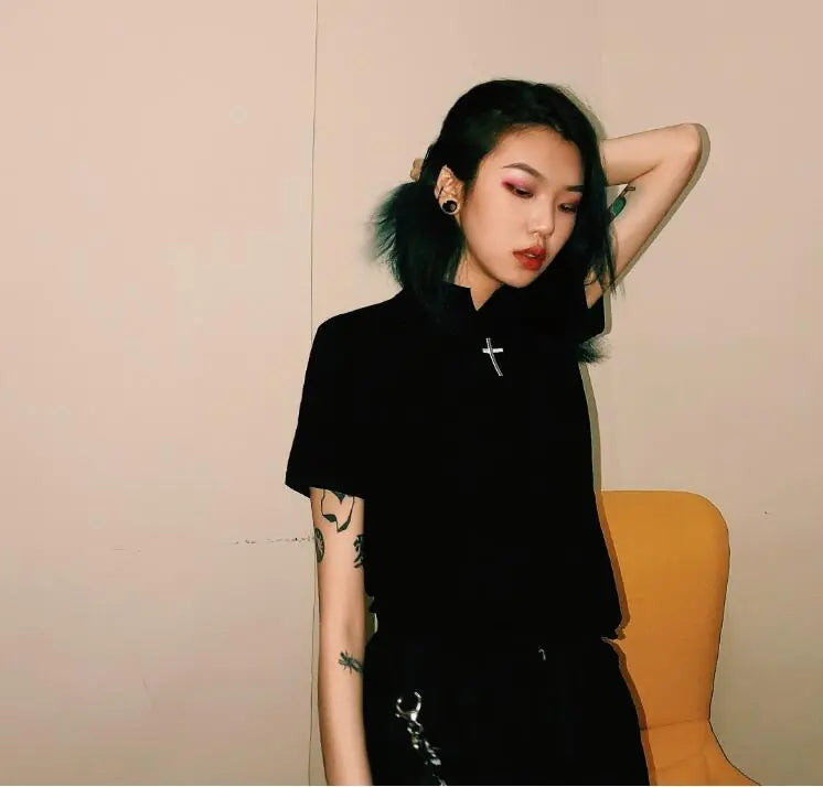 UrbanFlare Cross Tee, Street Hip-Hop Short Sleeve