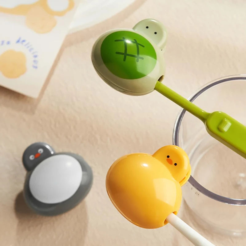 Portable Toothbrush Head Cover Dustproof Toothbrush Protective Cap Portable Plastic Clip For Household Travel Bathroom