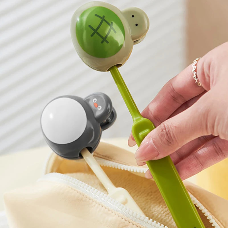 Portable Toothbrush Head Cover Dustproof Toothbrush Protective Cap Portable Plastic Clip For Household Travel Bathroom