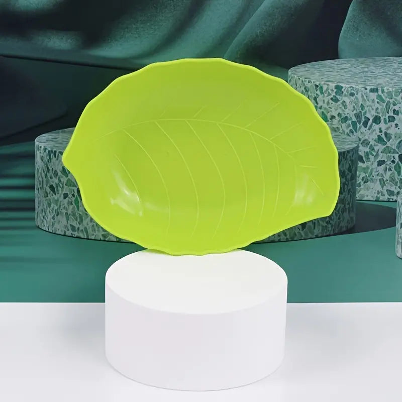 Creative Leaf-Shaped Fruit Plate for Lunar New Year