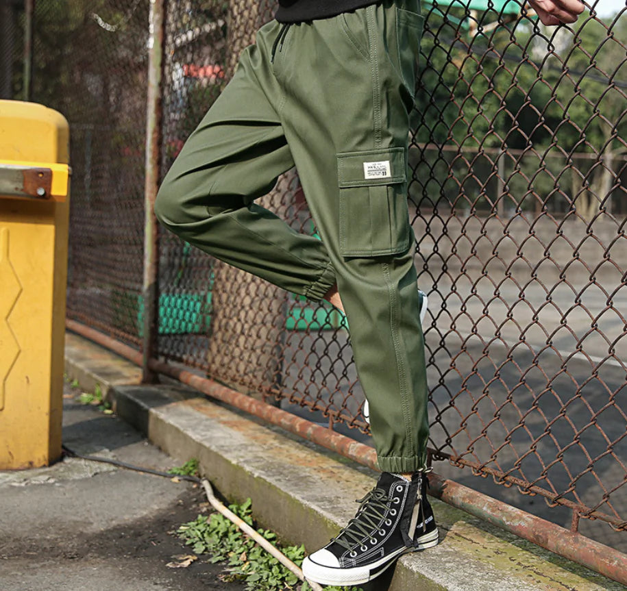 Men’s Urban Cargo Trousers with Stylish Cuffs